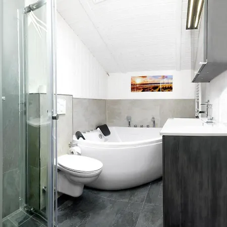 Daenische Ferienhaeuser Am Salzhaff Haus Wattlaeufer Malchow (Poel Island)